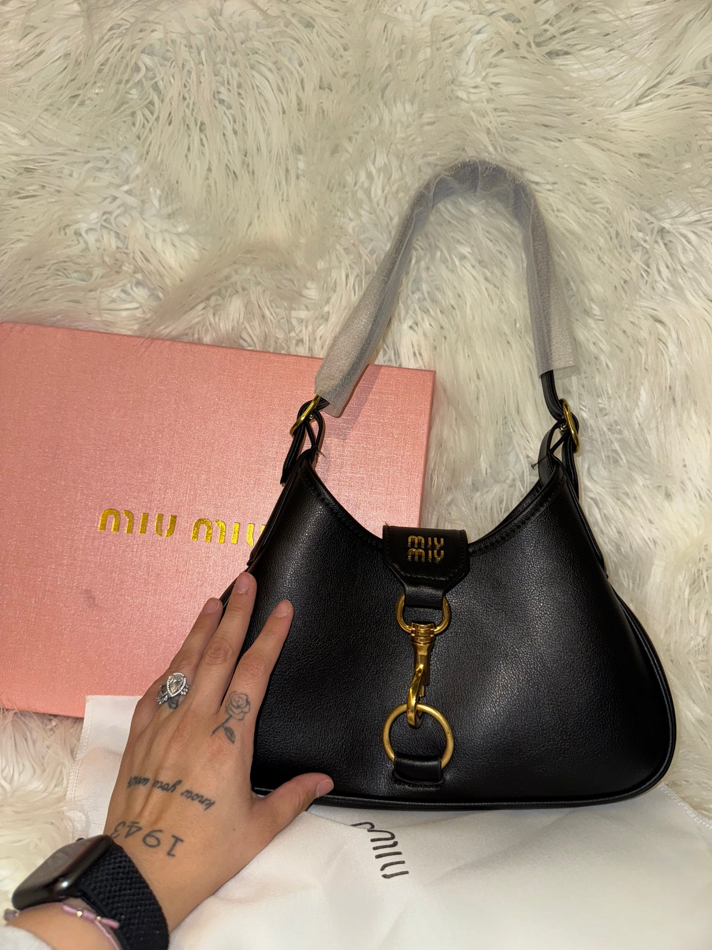 MewMew shoulder bag