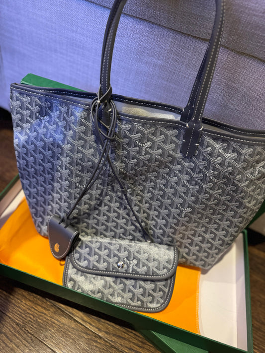 Goyardd grey
