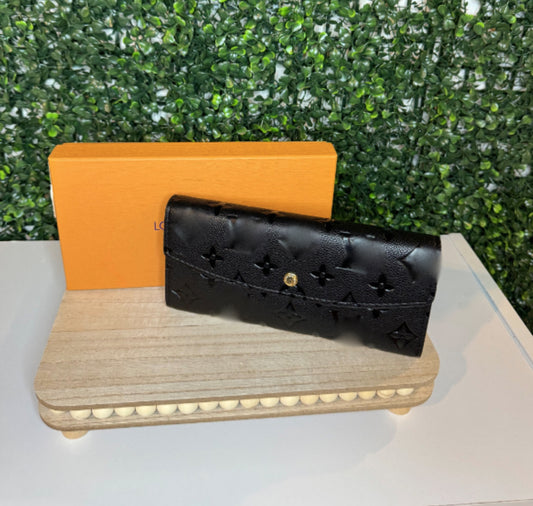 ELVee long wallet