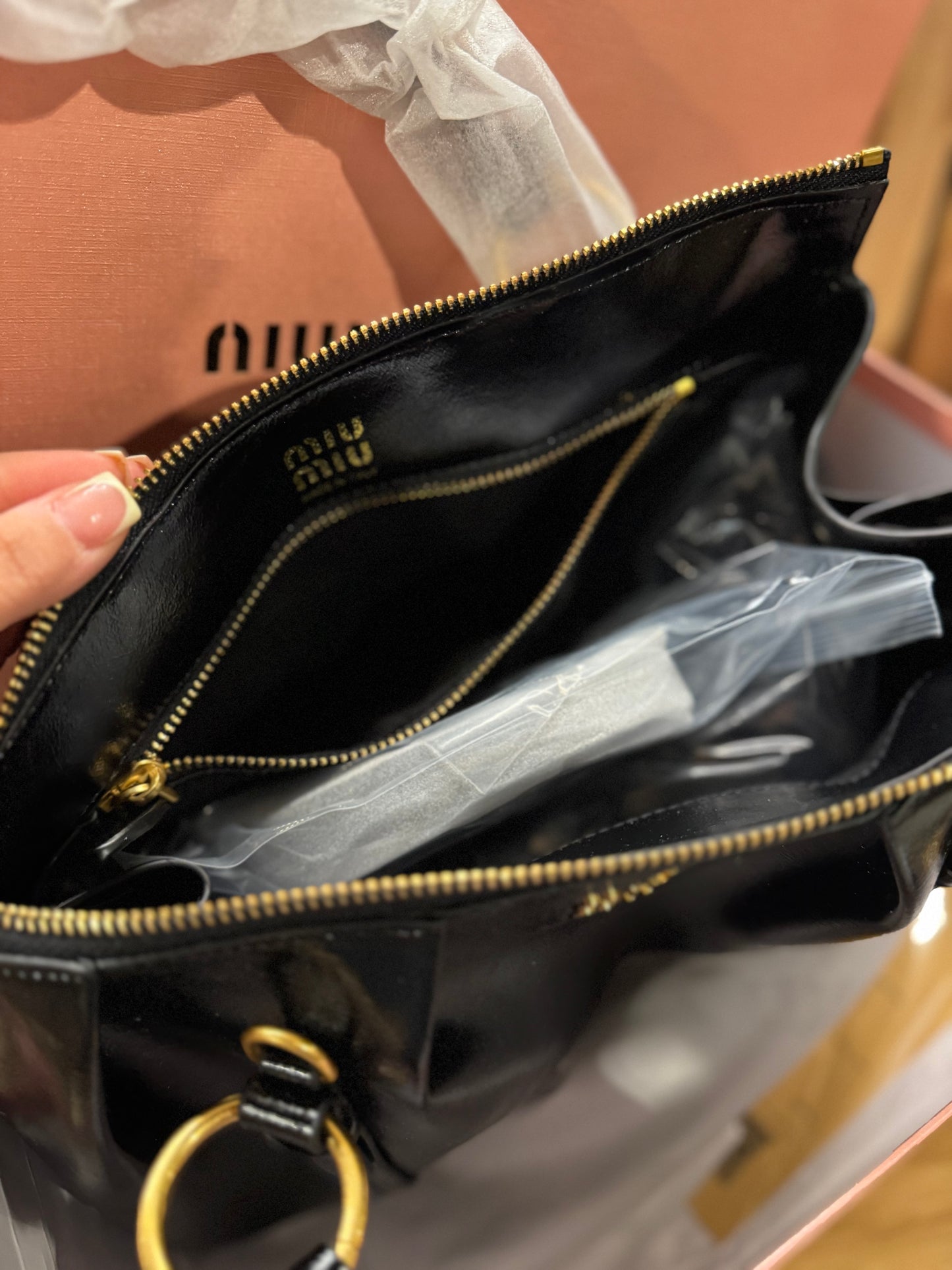 MewMew leather bag