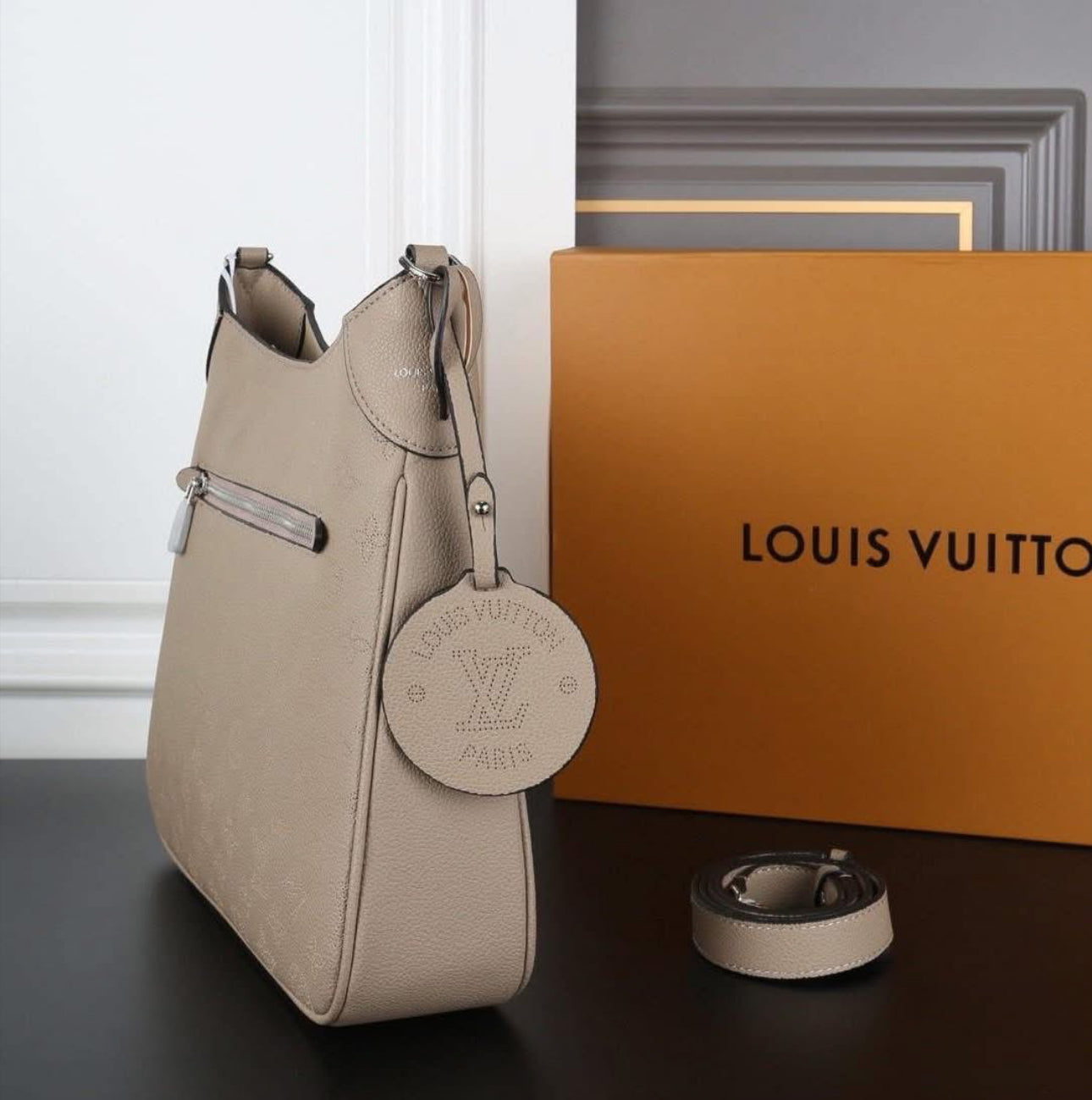 ElVee crossbody