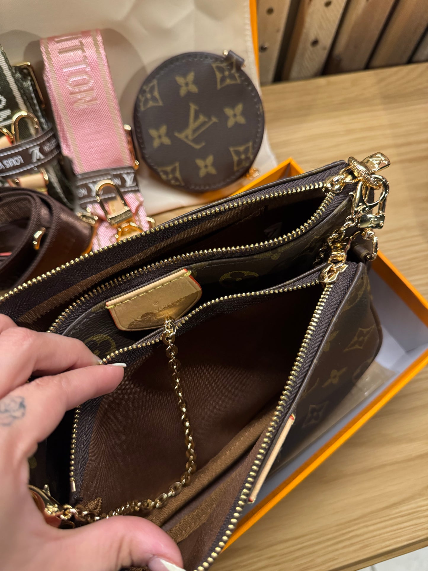 ELVee multi-pochette (all colors inuded)