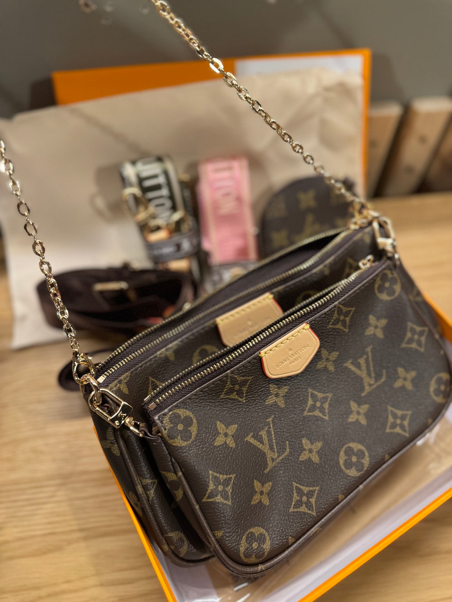 ELVee multi-pochette (all colors inuded)