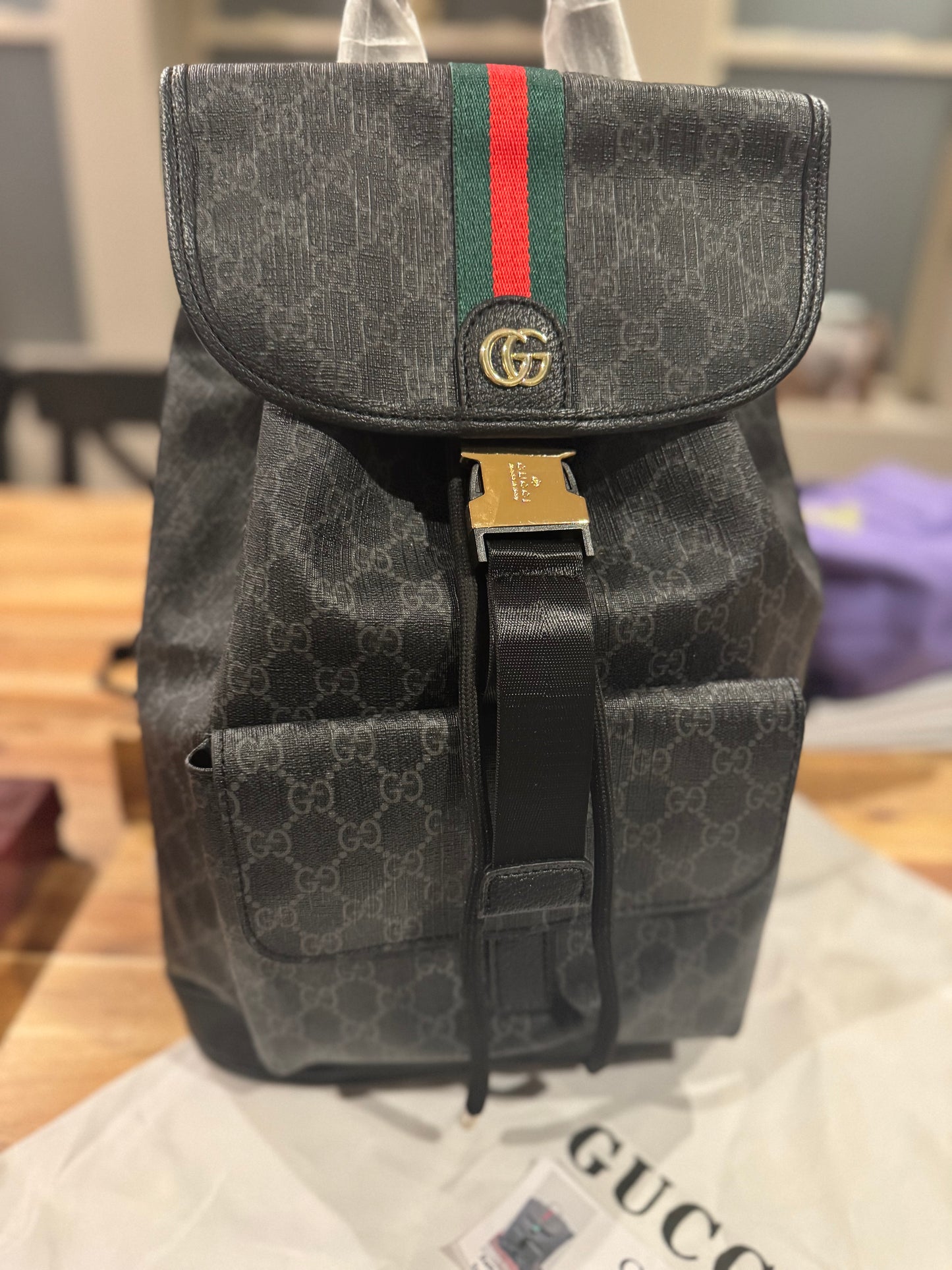 GG bookbag blk
