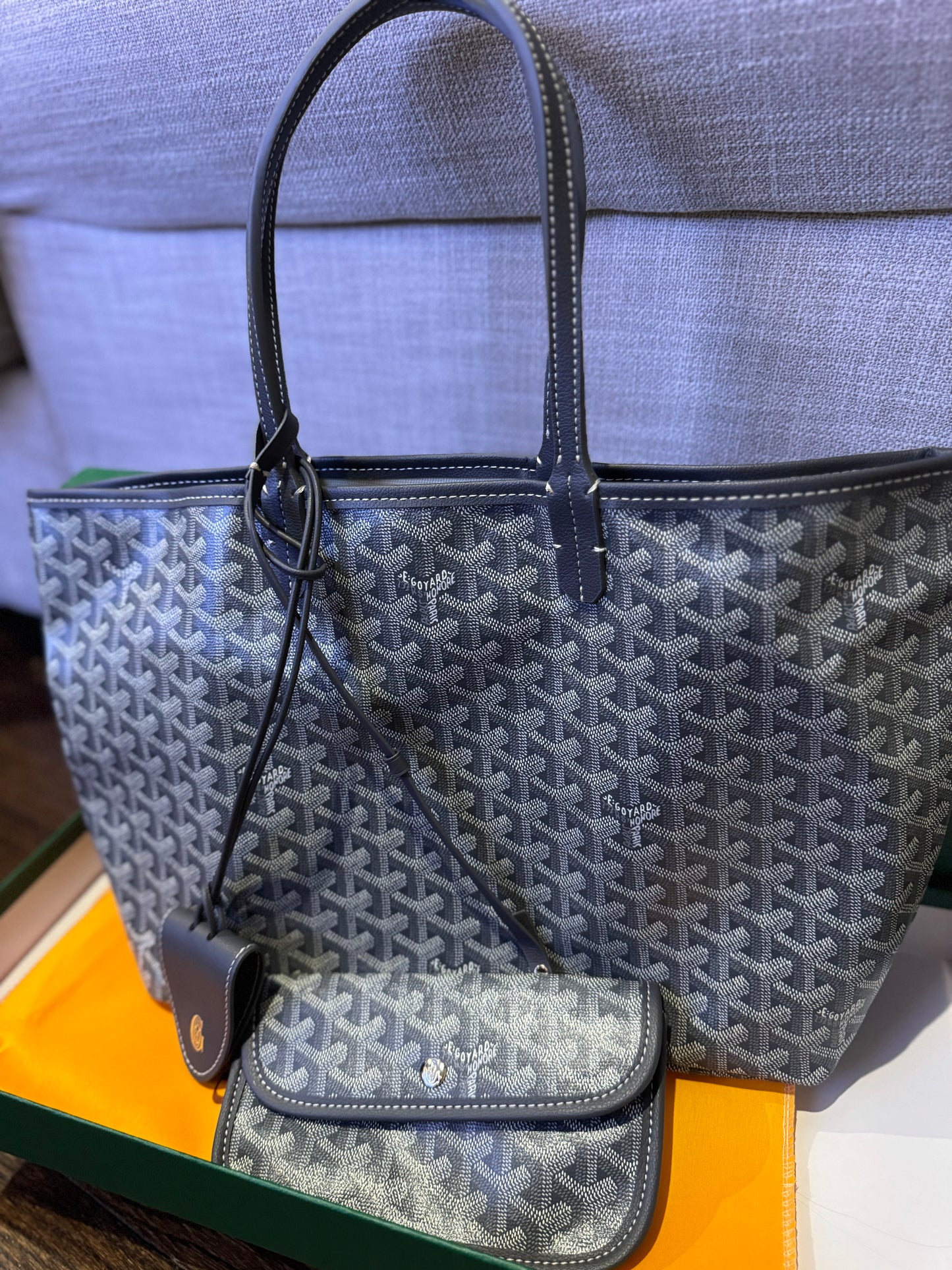 Goyardd grey