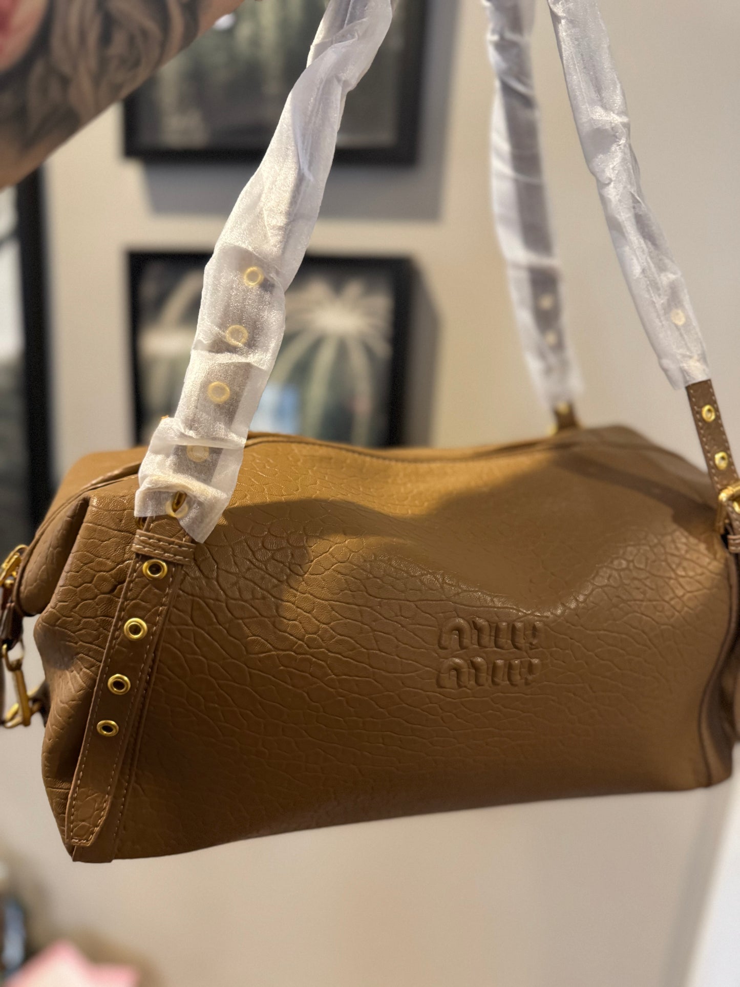 MewMew leather shoulder brown