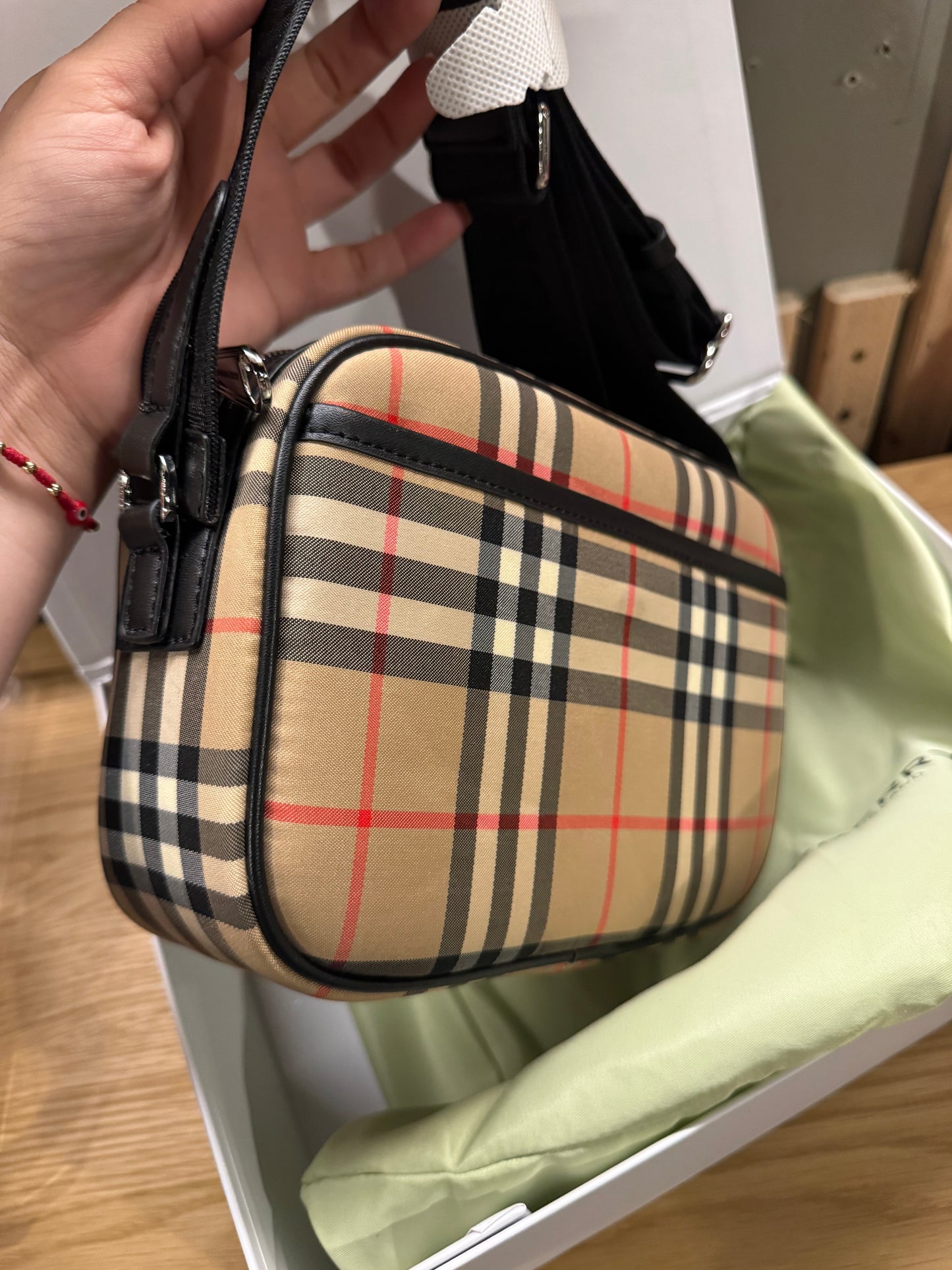 BB checkpocket crossbody